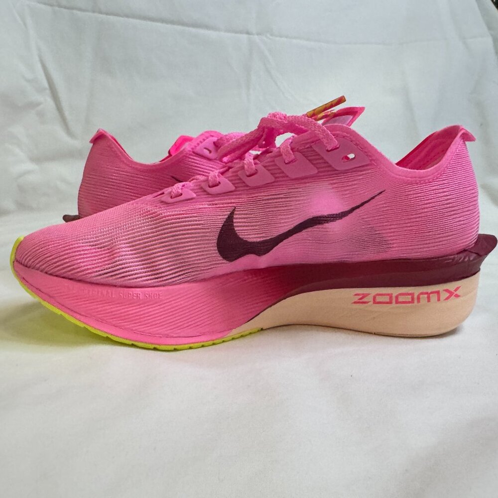 NEW Nike Women's ZoomX Next% Vaporfly 4 - NWOB - Size 7 Pink